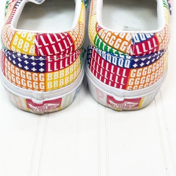 Vans Men's Low-Top Sneakers Skate Shoe, Pride Multi True White Classic Slip On - Picture 5 of 6